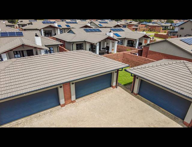 3 BEDROOM SIMPLEX FOR SALE IN SIX FOUNTAINS RESIDENTIAL ESTATE